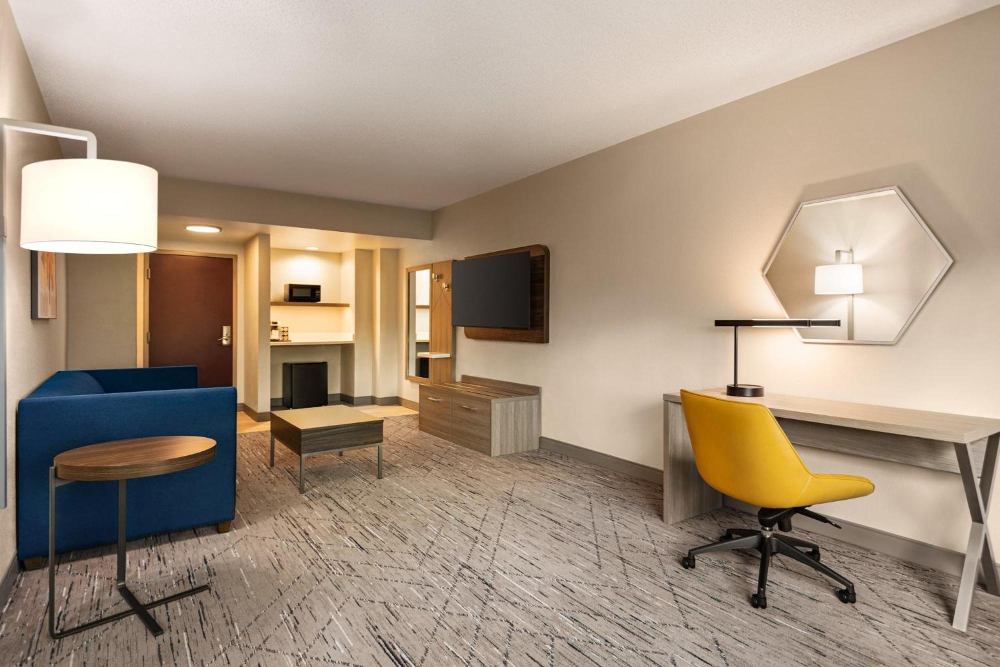 Holiday Inn Express & Suites Mobile West I-10 By Ihg Tillmans Corner Exterior foto